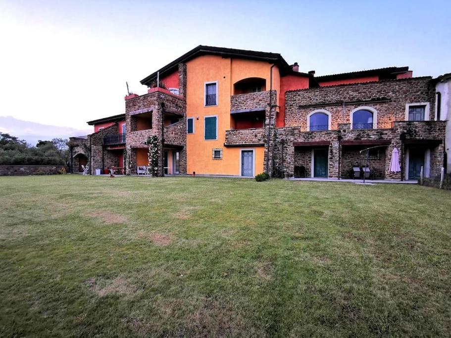 Appartamento La Mimosa Monti di Licciana Nardi Exterior photo